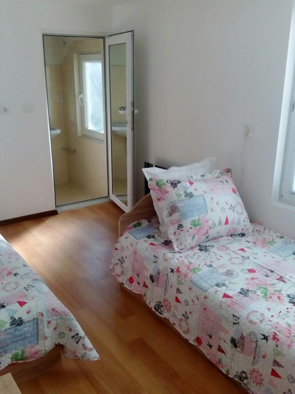 Magnolia Guest House Хасково Екстер'єр фото